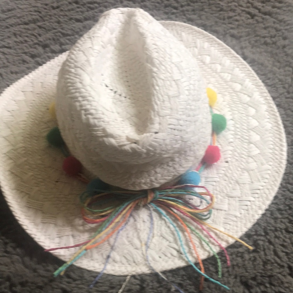 Betsey Johnson Hat paper yarn